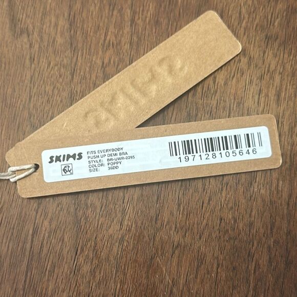 Skims NWT Fits Everybody Push Up Demi Bra in Poppy Size 36DD - Picture 2 of 5